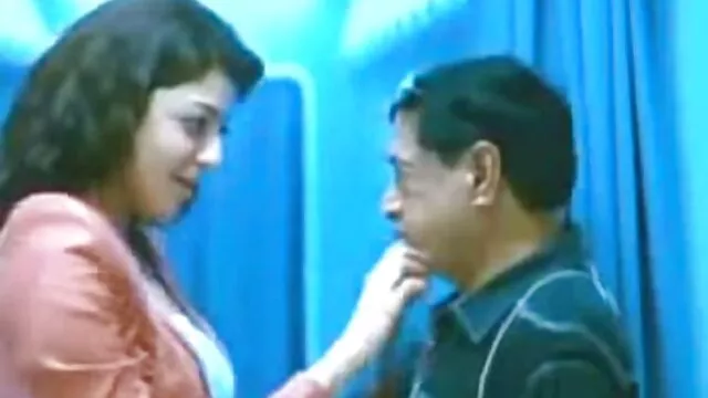 శాండీ హెయిర్‌డ్ స్మాల్ టిట్టీస్ టరిడ్ స్లట్ జూడీ స్మైల్ పింక్ మెచ్యూర్ బొమ్మతో తెలుగు సెక్స్ కం వీడియో తన కిట్టిని ఇబ్బంది పెట్టింది